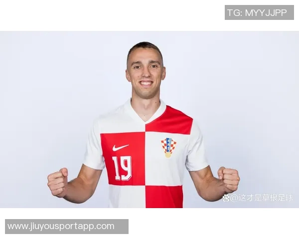 拜仁球探关注克罗地亚19岁右后卫霍达克引发媒体热议